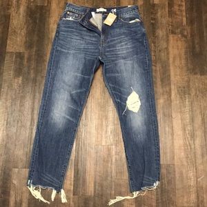 Ripped Boyfriend Jeans